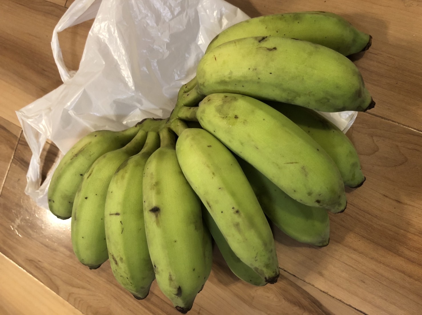 沖縄産アップルバナナ｜食べ頃や旬、島バナナとの違いについて紹介｜どこで売ってる | おきなわしあわせブログ